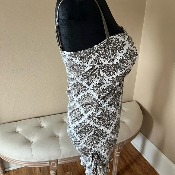 Tommy Bahama Brown and White swimsuit/cover up set. Size 16 NWOT - Picture 2 of 10